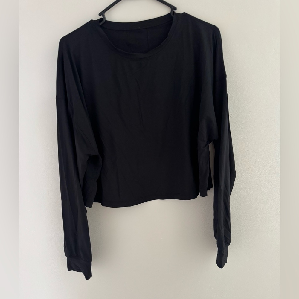 Lululemon cropped black